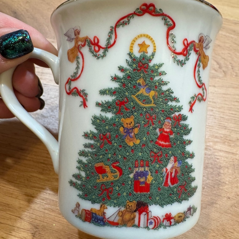 Lenox Christmas Tree Fine Porcelain Mug Gold Trim 2001 Holiday Angels Japan